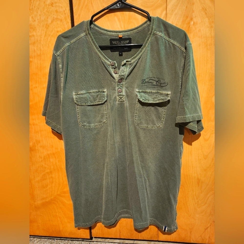 Men's 3 button Wilsons Leather t-shirt